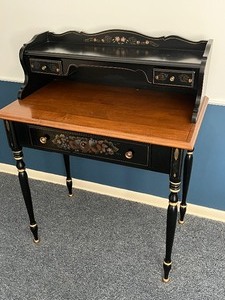 lot 55 image: Vintage Ethan Allen Desk and Chair
