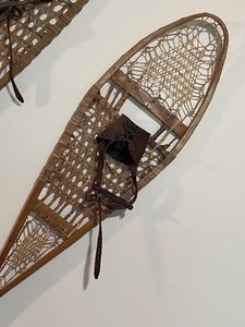 lot 181 image: Pair of Vintage Snow Shoes