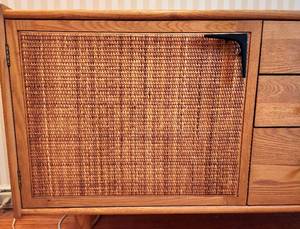 lot 4 image: Fabulous Mid-Century Credenza  Bureau