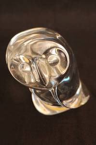 lot 127 image: Collectible Glass Figures