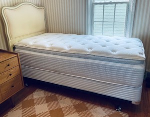 lot 131 image: Vintage Twin Headboard