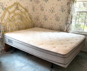 lot 167 image: Vintage FullQueen Headboard