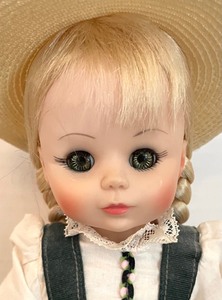 lot 187 image: Heidi Doll by Madame Alexander