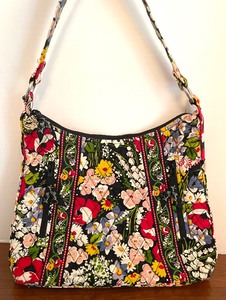 lot 150A image: Very Nice Vera Bradley Handbag