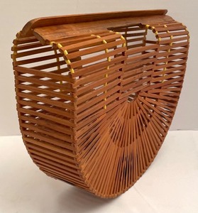 lot 196 image: Beautiful Vintage Bamboo Handbag
