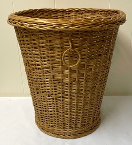 lot 233 image: Bountiful Baskets