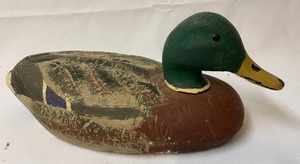 lot 258 image: Vintage Styrofoam Decoys Unlimited Duck Decoy and Deer Shed