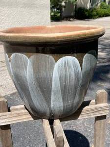 lot 311 image: Hand Made Wooden Plant Stand with Ceramic Planter