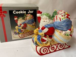 lot 324 image: Two Christmas Cookie Jars