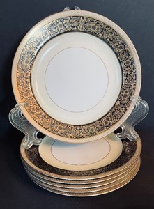 lot 362 image: Noritake Goldlea China Grouping