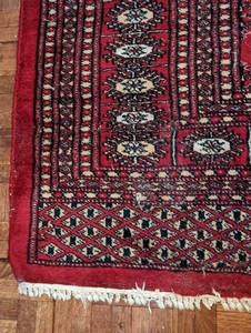 lot 65 image: Bokhara Wool Accent Rug