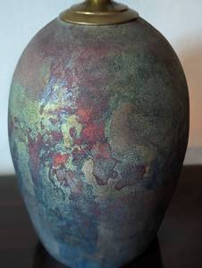 lot 76 image: Ceramic Raku Style Table Lamp