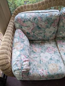 lot 85 image: Wicker Sofa