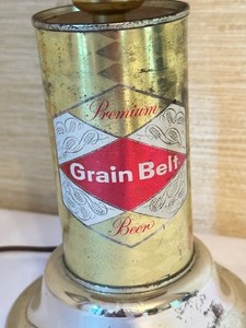 lot 388 image: Fun Vintage Grain Belt Beer Lamp