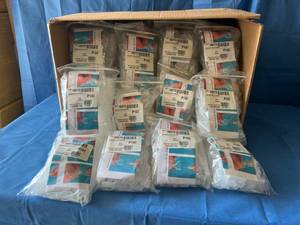lot 35 image: MSRP $900  1 CASE 5000 PIECES NEW HEALTH CARE LOGISTICS DISPOSABLE AMPULE BREAKERS 10273 - NO EXPIRATION