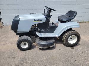 lot 729 image: Poulon Riding Lawn Tractor - Starts, Runs and Operates - NO SHIPPING