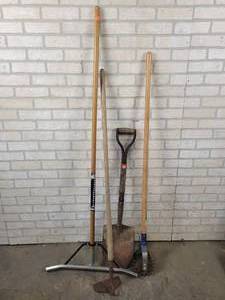 lot 742 image: Floor Squeegee, Spade, Hoe and Roto Edger - NO SHIPPING