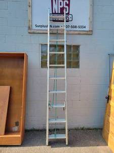 lot 751 image: WERNER 18 Aluminum Extension Ladder - NO SHIPPING