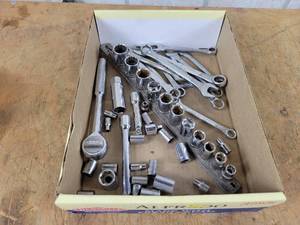 lot 756 image: Lot of Assorted THORSEN Sockets and Wrenches - Mostly Metric