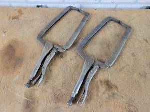 lot 774 image: (2) Vise-Grip #18R Locking Welding Clamps