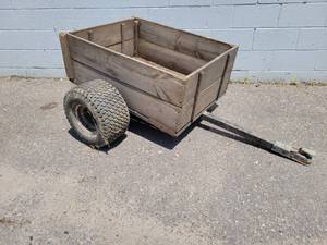 lot 716 image: Garden Utility Trailer - NO SHIPPING