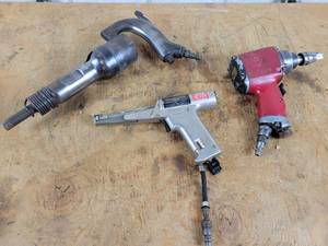 lot 845 image: Chicago Pneumatic CP-717, PANDUIT Pneumatic Zip Tie Gun and CP Impact Gun