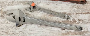 lot 850 image: (2) CRESCENT Wrenches - 15 & 10