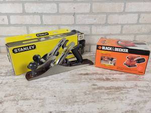 lot 875 image: STANLEY bench Plane with Original Box and NEW Black & Decker Finishing Sander