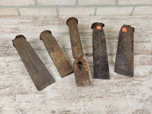 lot 885 image: (5) Assorted Splitting Wedges