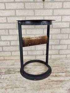 lot 896 image: Splitter Stand - NO SHIPPING