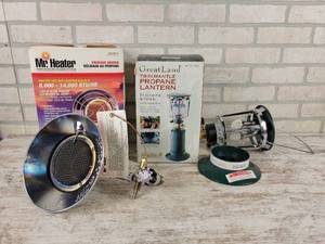 lot 906 image: Mr. Heater 8000-14000BTU Sunflower heater and Twin Mantle Propane Lantern