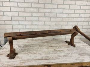 lot 913 image: Antique Cast Iron 32 Metal Brake - NO SHIPPING