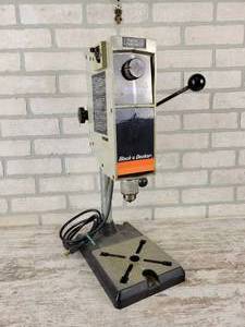 lot 923 image: Black & Decker Variable Speed Drill Press - Tested and Works - NO SHIPPING