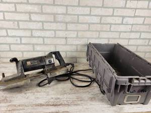 lot 938 image: Black & Decker Portable Bandsaw - Needs new Cord, Untested