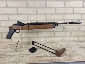 lot 692 image: DAISY Powerline 814 Sporter Air Rifle - Appears New