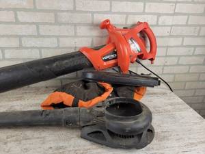 lot 971 image: Black & Decker LeafHog Vacuum and Blower - Did NOT Power on - NO SHIPPING