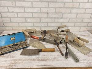 lot 998 image: Concrete Tools, Cleaver, Tap & Die and More