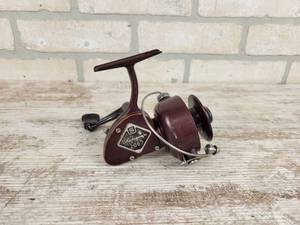 lot 1026 image: Shakespeare Model 2062 Spinning Reel