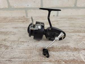 lot 1027 image: Mitchell Model 300 Spinning Reel