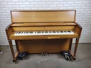 lot 1049 image: Story & Clark Upright Piano - Tested and makes Sound - NO SHIPPING