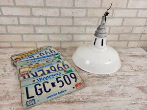 lot 1057 image: Vintage 14 Porcelain Light and Assorted Minnesota License Plates - NO SHIPPING