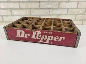 lot 167 image: Vintage Dr. Pepper 24-Bottle Crate - Wichita, KS