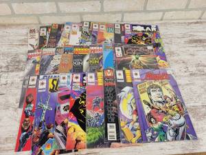 lot 282 image: Lot of (25) Comic Books