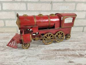 lot 291 image: Vintage Tin Flywheel Driven Locomotive - Possibly a Schieble or Dayton