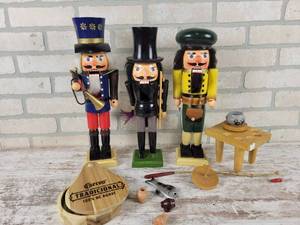lot 296 image: (3) 16 Nutcrackers