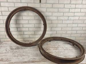 lot 322 image: (2) Antique Steel Rims - NO SHIPPING