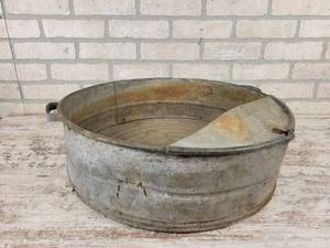 lot 354 image: Large Galvanized Oil Pan - NO SHIPPING
