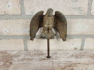 lot 362 image: Vintage Diecast American Bald Eagle Statue
