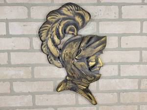 lot 371 image: Vintage Diecast Knights Head Wall Dcor - Approx. 18 x 12 Overall