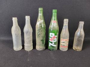 lot 385 image: (6) Vintage Bottles - Jacob Ries Shakopee, MN - Fairmont Beverages - 16oz Sprite - 16oz Diet 7-up - Northwestern Beverages Iowa Falls, IA - Quaker Bottling Co. Minneapolis, MN